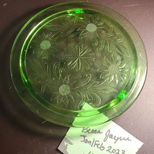 Jeanette Uranium Glass Cake Plate